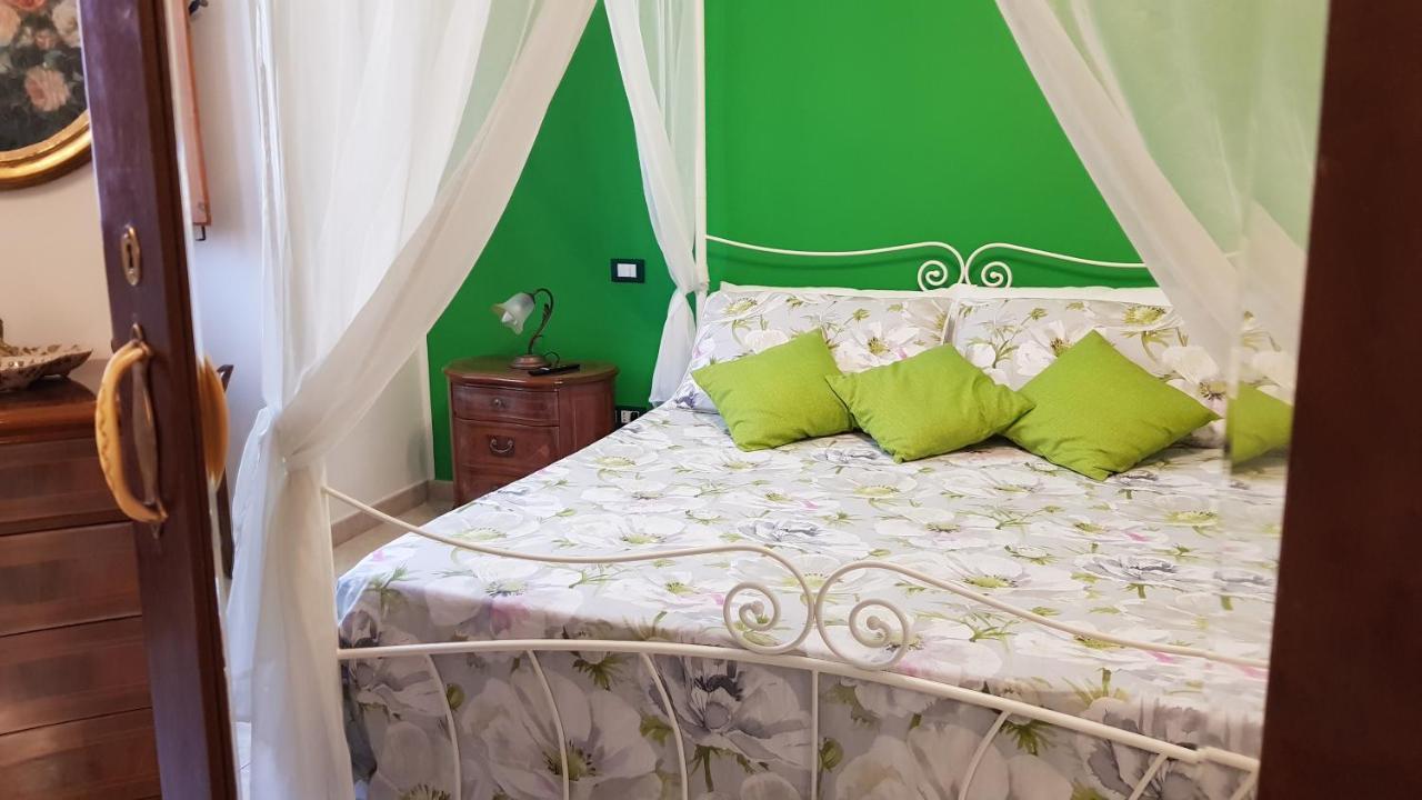 Amanda'S Dream Apartment Таранто Екстериор снимка