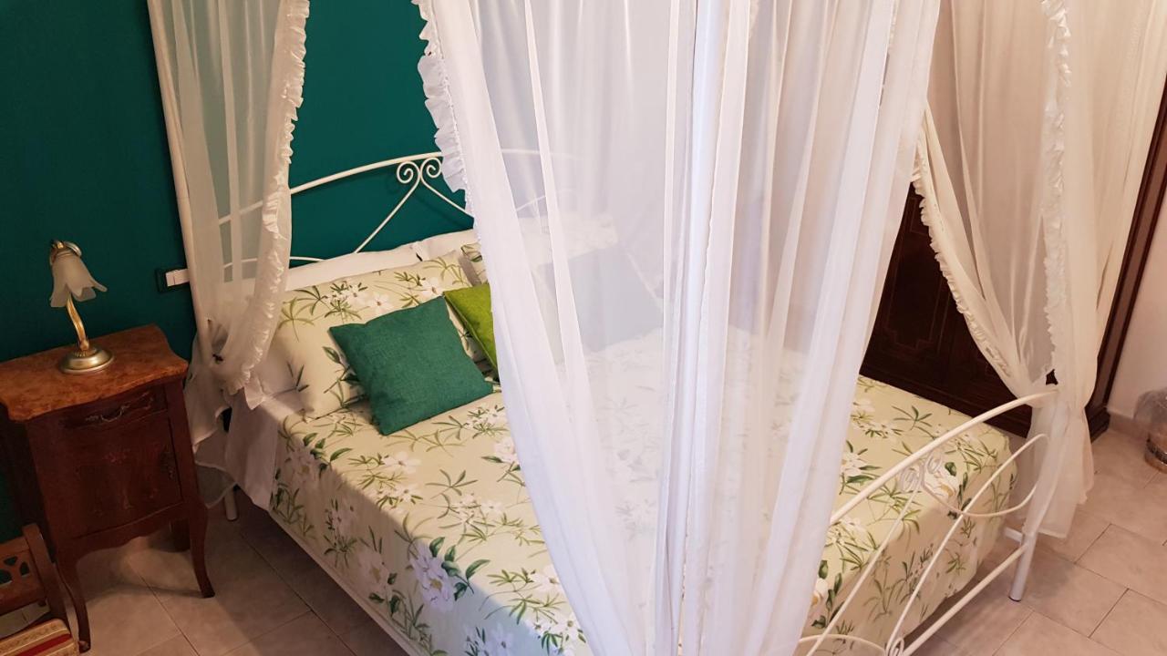Amanda'S Dream Apartment Таранто Екстериор снимка