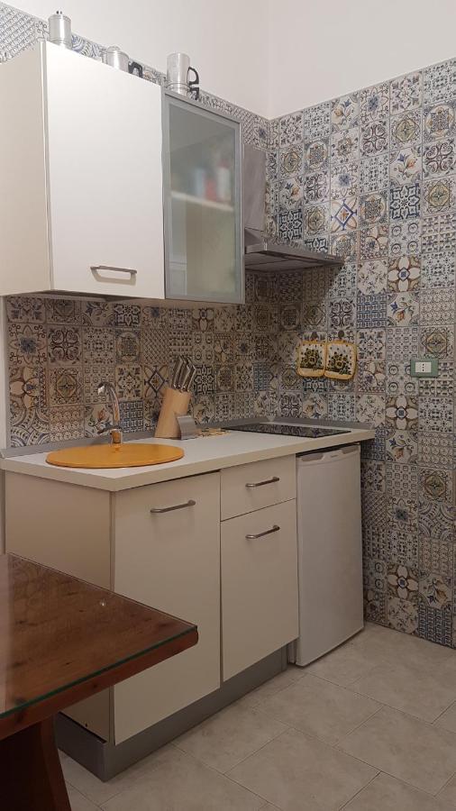 Amanda'S Dream Apartment Таранто Екстериор снимка